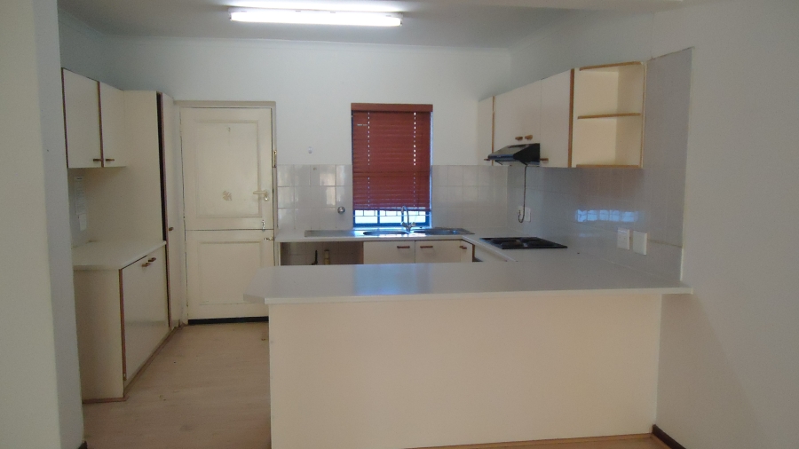 3 Bedroom Property for Sale in Gordons Bay Central Western Cape